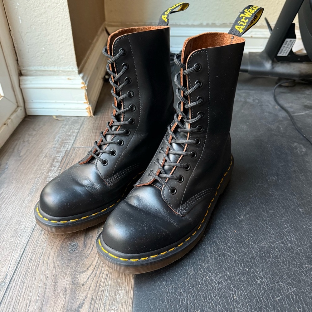 Dr. Martens Black Quilon Leather 1490 Boots